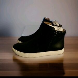 Kenneth Cole Carter Gentle Soul Black Dual Ankle Zip Up Wedge Sneakers Sz 7